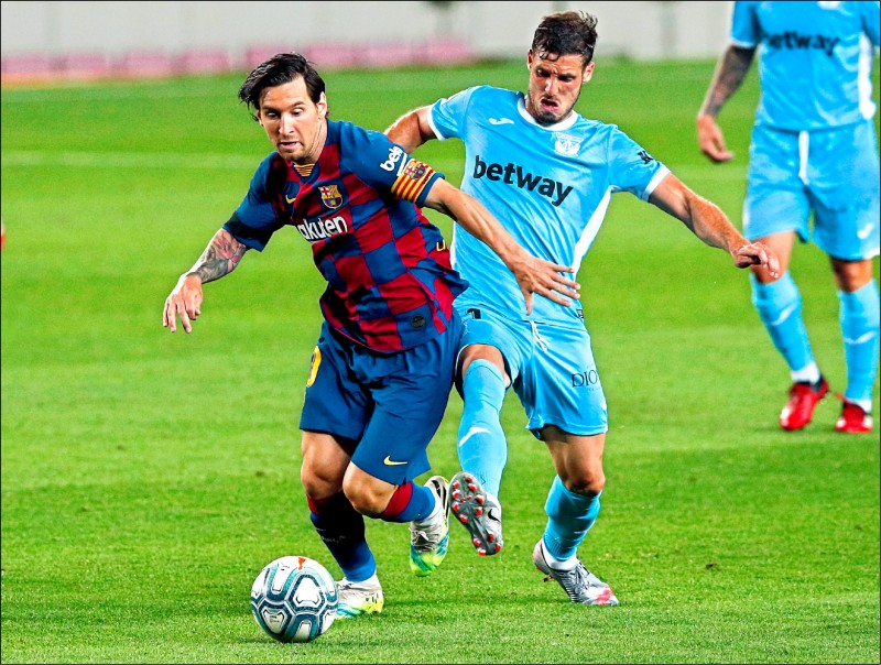 阿隆索暴怒！弗兰-加西亚一分钟两黄染红