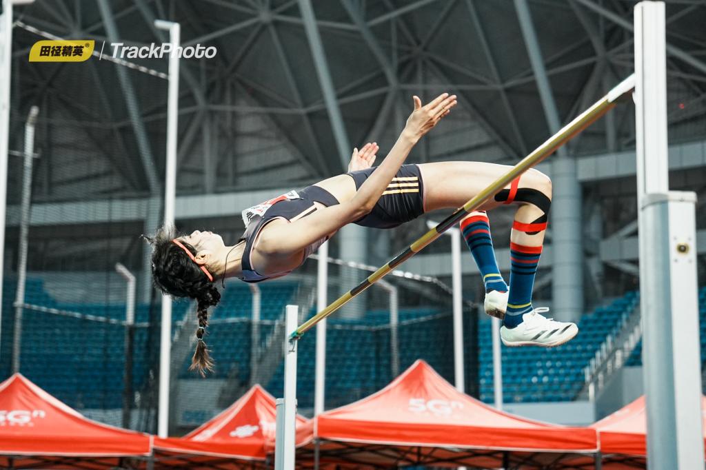 火爆，辽超总决赛大连队vs本溪队共有55678名观众观战